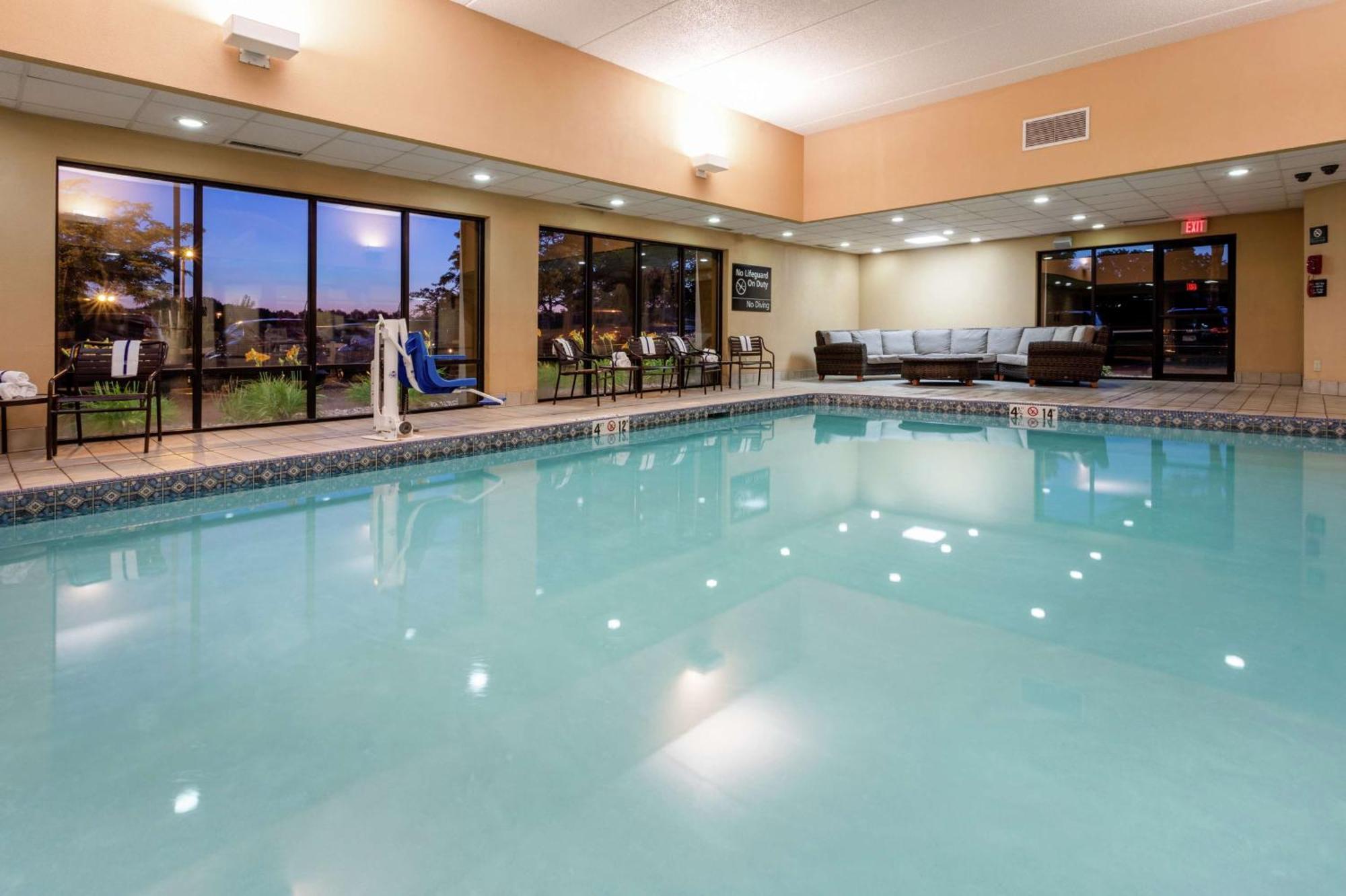Hampton Inn Minneapolis/Eagan Exterior photo